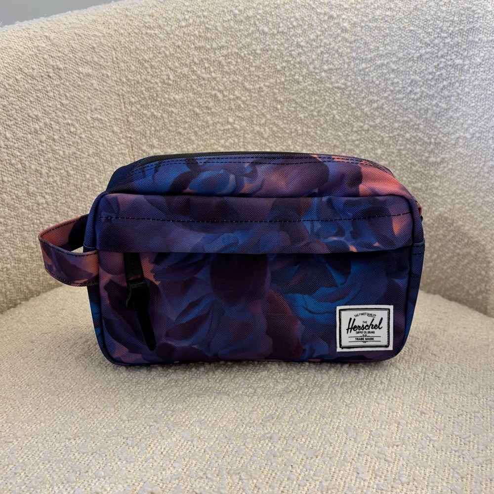 SOLD  NEW! Herschel Supply Co. Chapter Travel Dopp Kit,Toiletry Bag